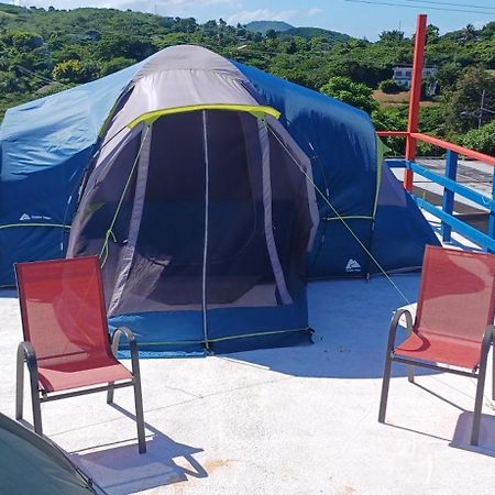 Rooster Run Glamping Camping Has Rooftop And Off The Ground Glamping Experience For 1 To 16 In A Single Tent And Views Of The Rain Forrest And To Culebra Across The Atlantic Ocean W Tents, Linens, Deluxe Air Beds, Warm Shower And More At A Great Pric Векес Екстериор снимка