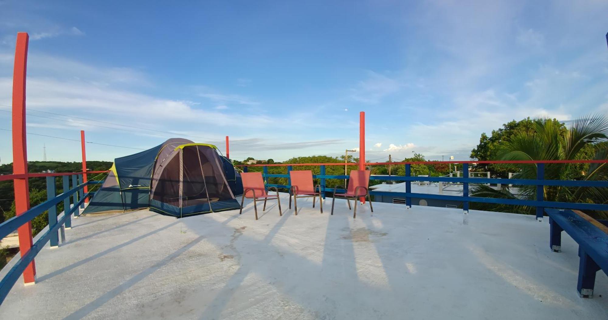 Rooster Run Glamping Camping Has Rooftop And Off The Ground Glamping Experience For 1 To 16 In A Single Tent And Views Of The Rain Forrest And To Culebra Across The Atlantic Ocean W Tents, Linens, Deluxe Air Beds, Warm Shower And More At A Great Pric Векес Екстериор снимка